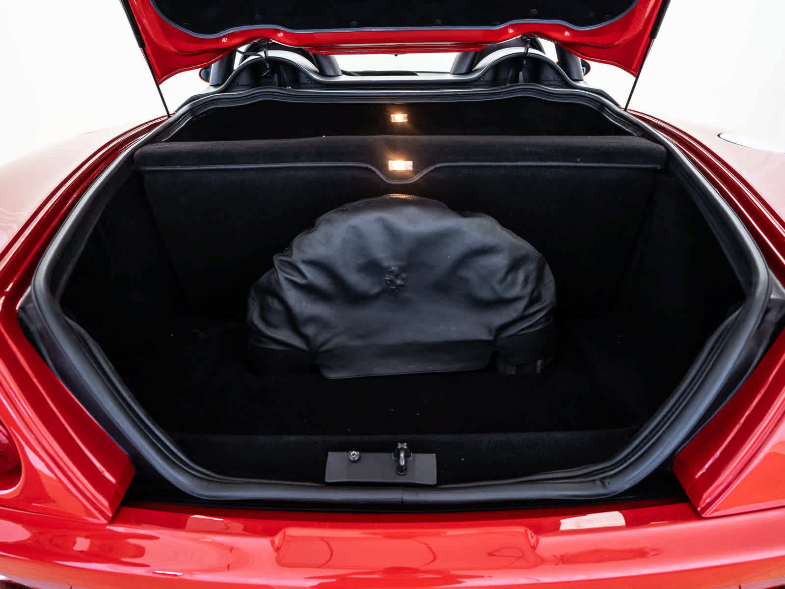 Used 2001 Ferrari 550 Maranello Barchetta RWD image 34
