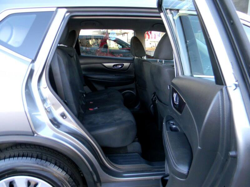 Used 2016 Nissan Rogue S image 14