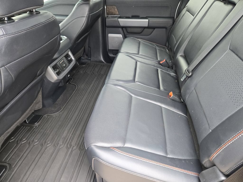 Used 2023 Ford F250 Lariat w/ Lariat Ultimate Package AWD/4WD image 21