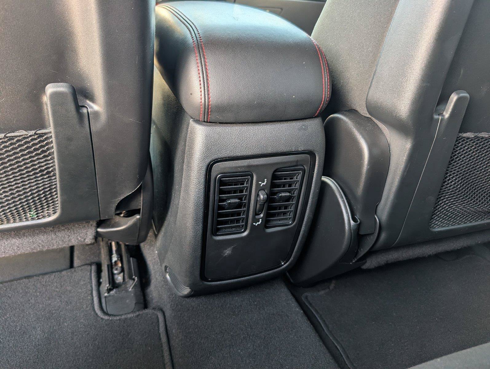 Used 2025 Dodge Durango GT AWD/4WD image 31