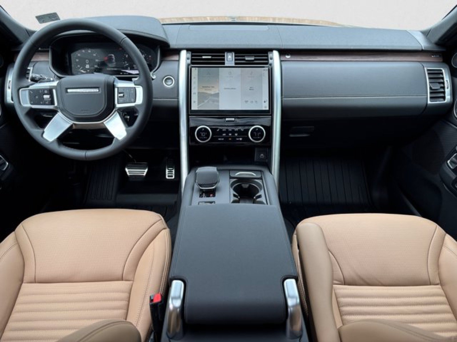 Used 2025 Land Rover Discovery Dynamic SE AWD/4WD image 13