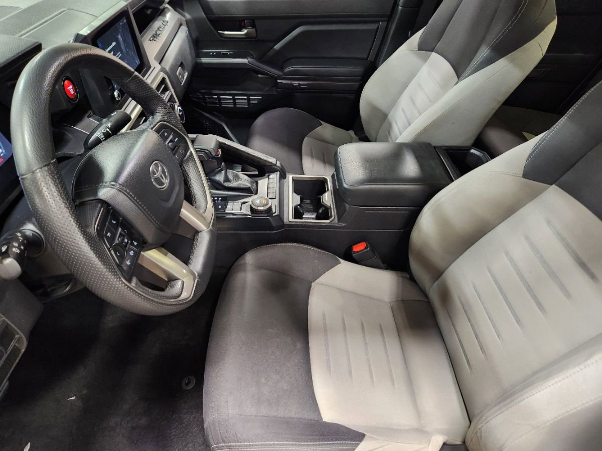 Used 2024 Toyota Tacoma TRD Sport RWD image 31