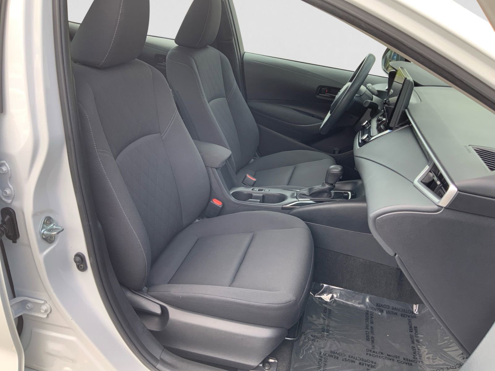Used 2023 Toyota Corolla LE FWD image 12
