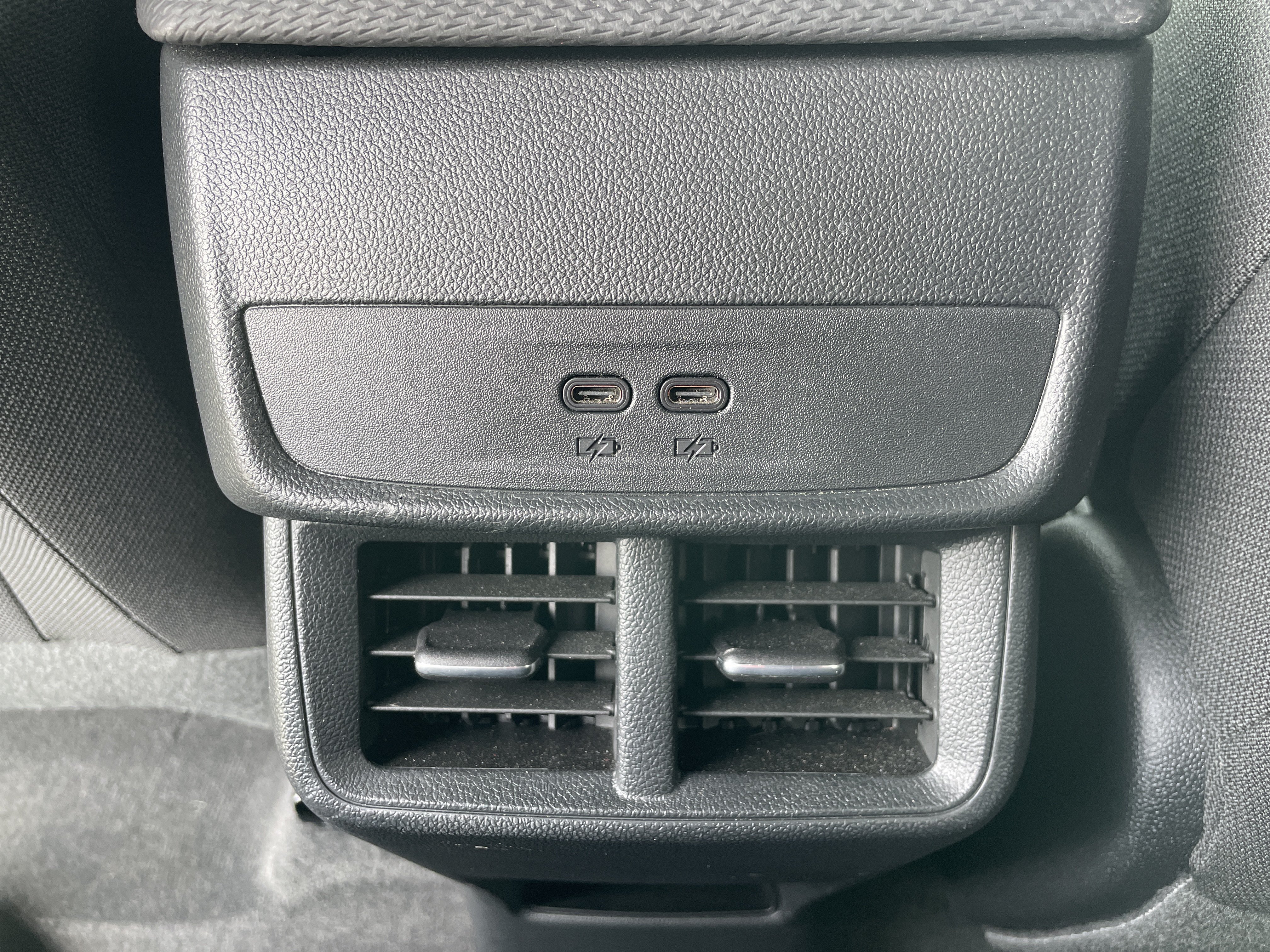 Used 2025 Chevrolet Equinox LT AWD/4WD image 19