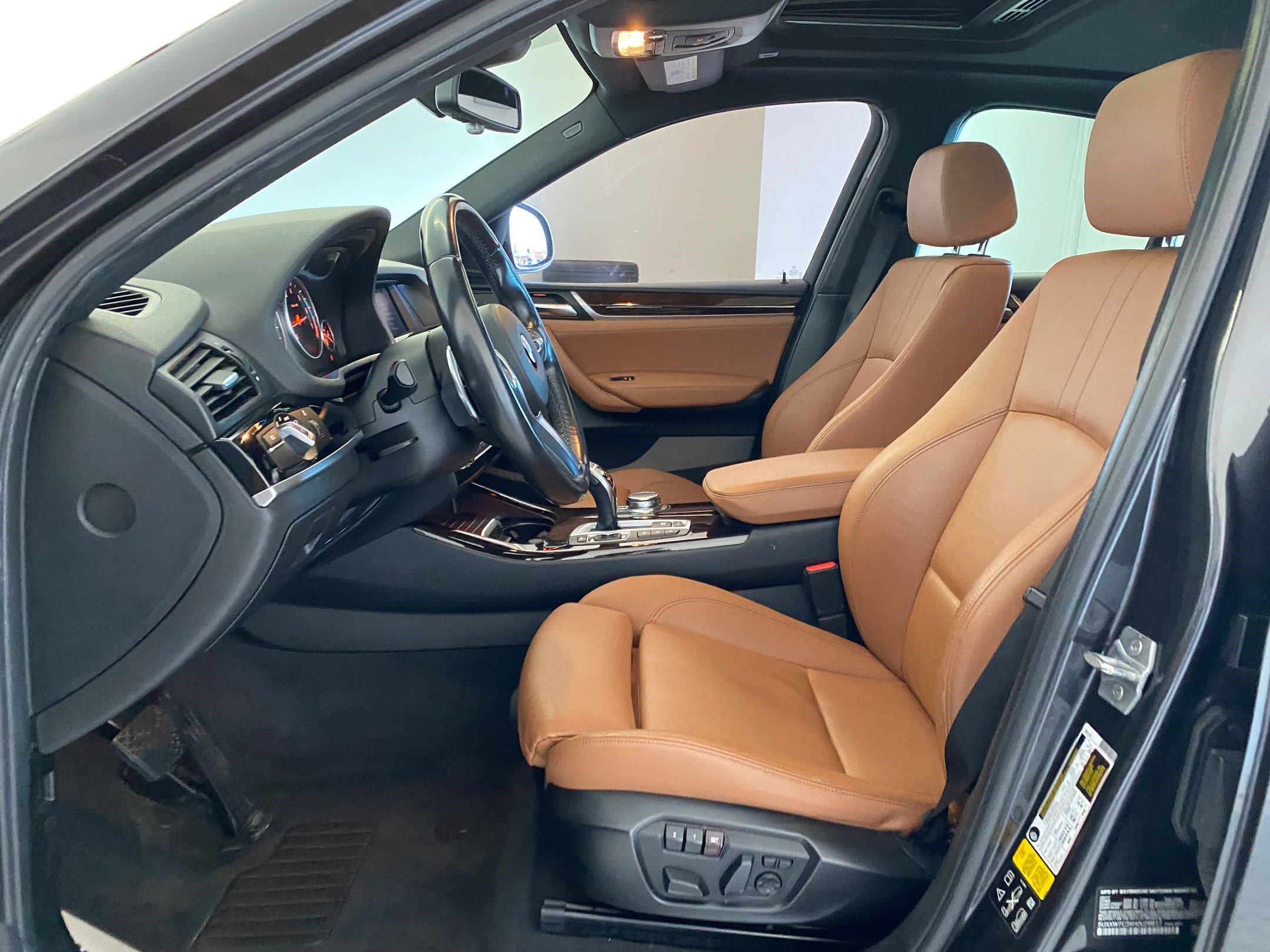 Used 2017 BMW X4 M40i image 4