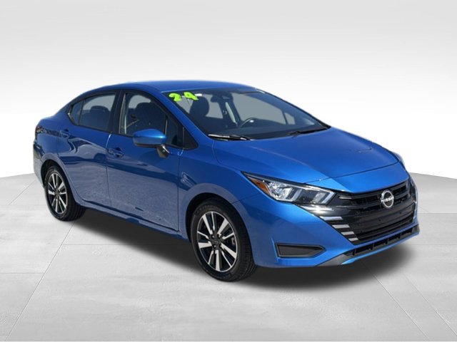 Used 2024 Nissan Versa SV FWD image 7
