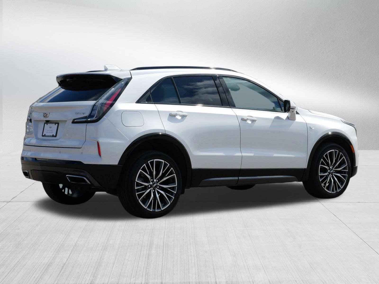 Certified 2024 Cadillac XT4 Sport AWD/4WD image 7
