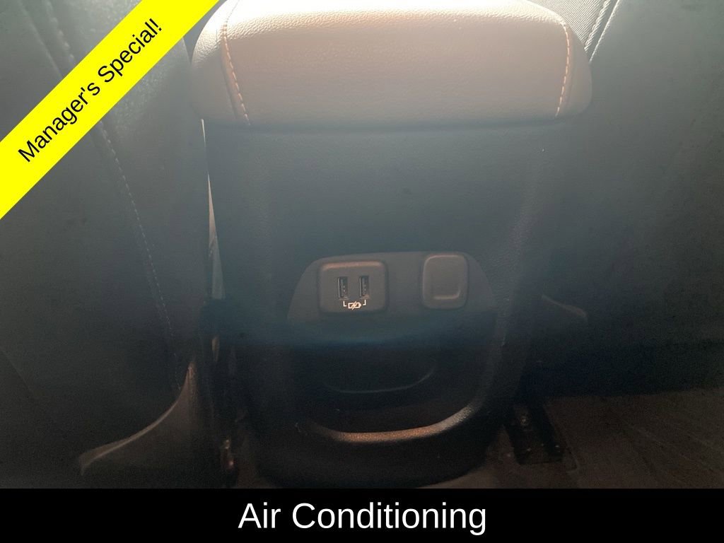 Used 2021 Chevrolet Colorado Z71 w/ Z71 Midnight Edition image 12