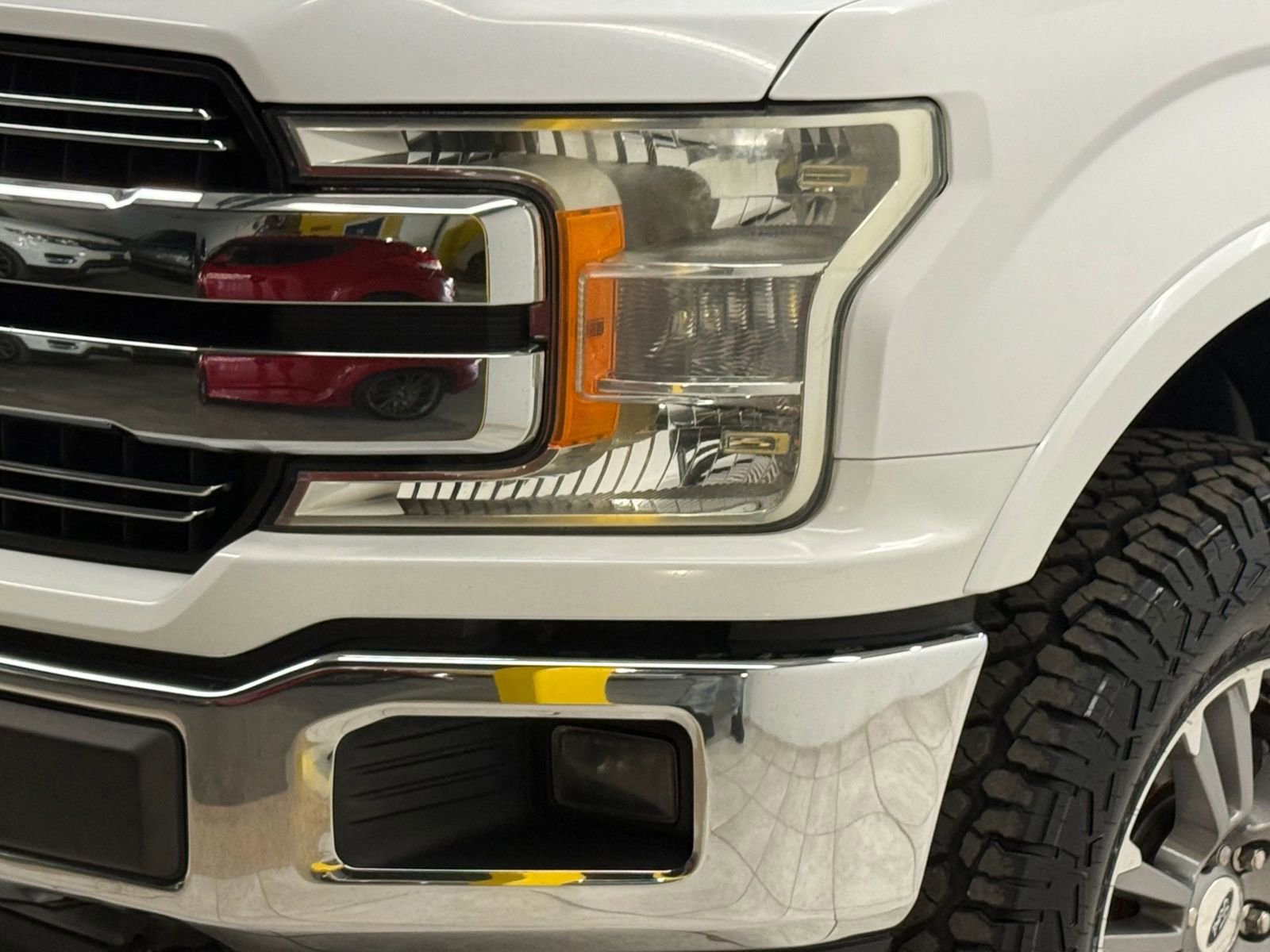 Used 2018 Ford F150 Lariat w/ Trailer Tow Package image 4