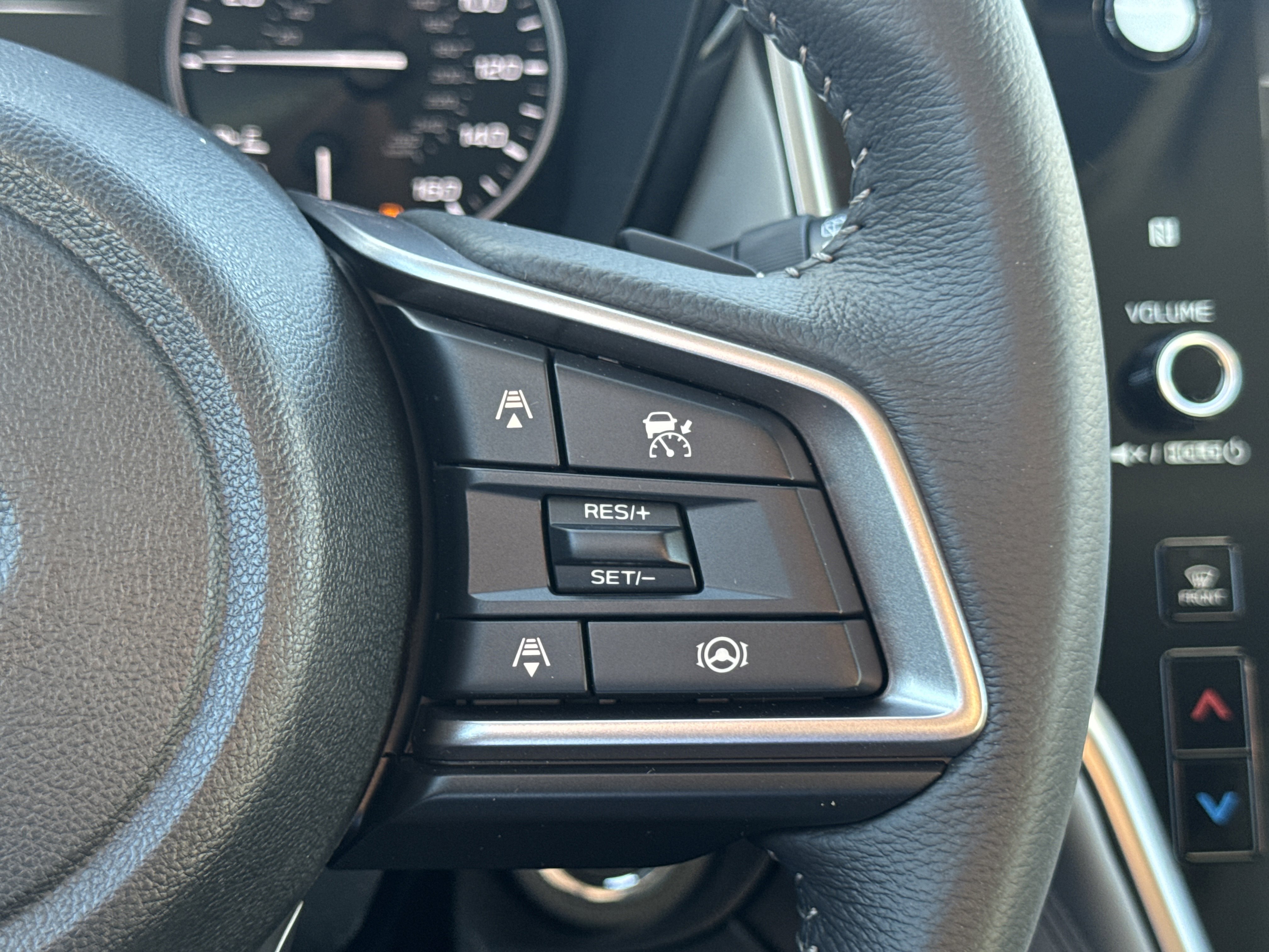 Certified 2025 Subaru Outback Premium AWD/4WD image 15