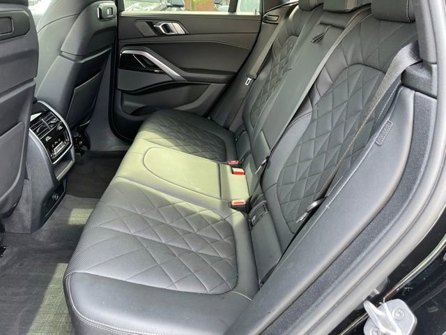 Certified 2024 BMW X6 xDrive40i w/ Premium Package AWD/4WD image 7