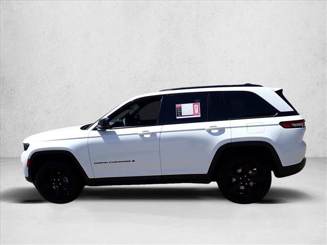 Used 2023 Jeep Grand Cherokee Altitude AWD/4WD video 2