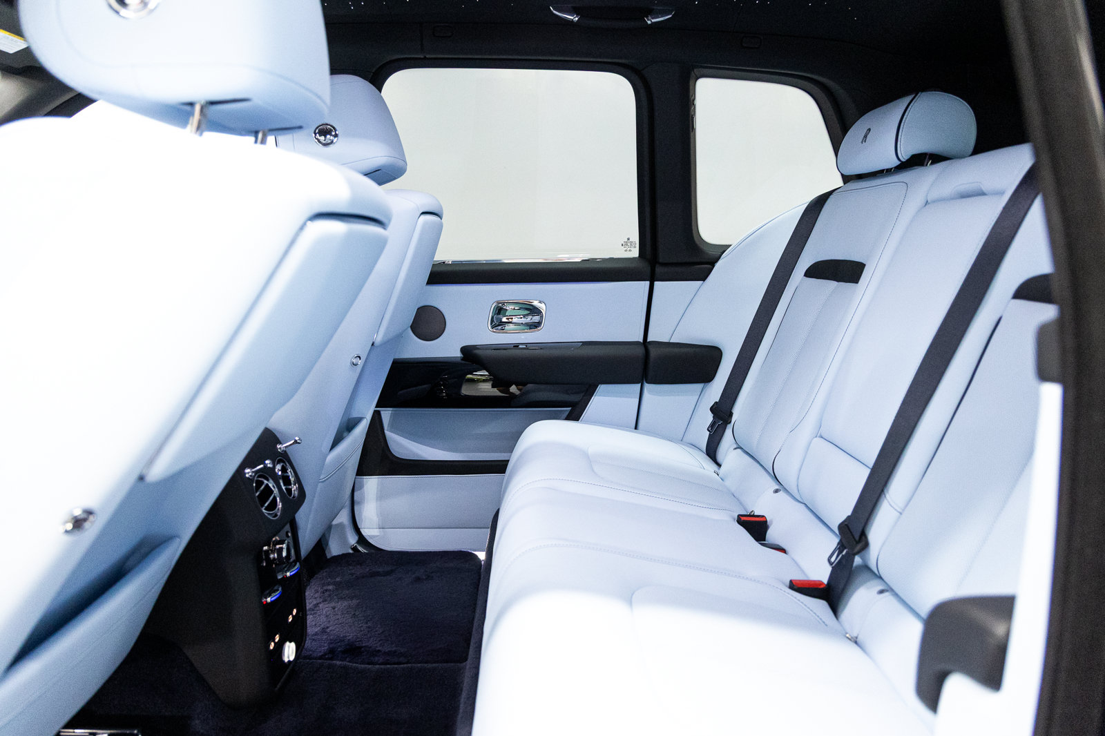 New 2027 Rolls-Royce Cullinan AWD/4WD image 59