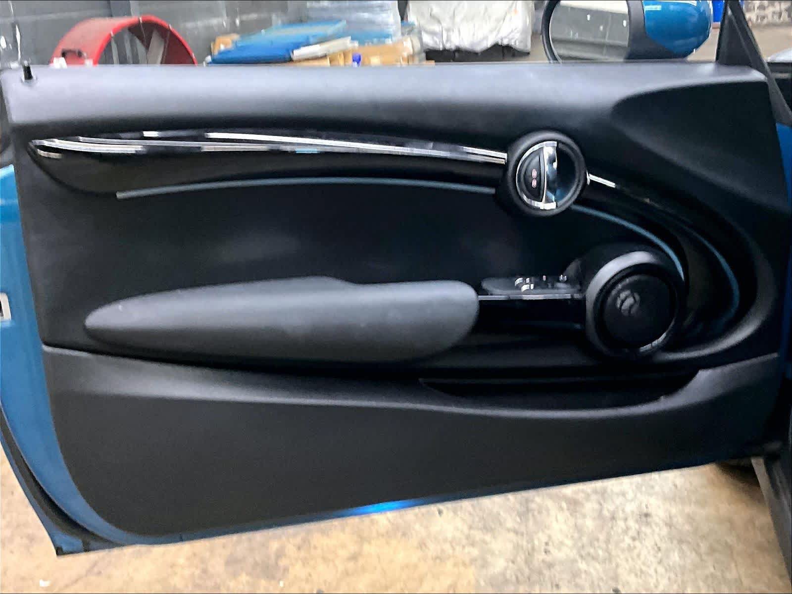 Used 2024 MINI Cooper SE FWD image 25
