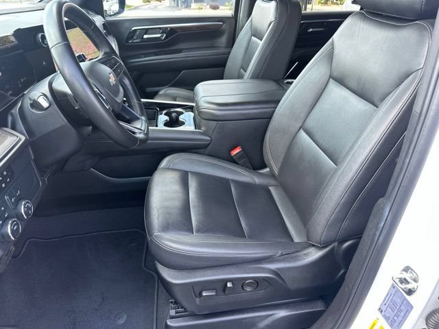 Used 2025 Chevrolet Tahoe LT AWD/4WD image 11