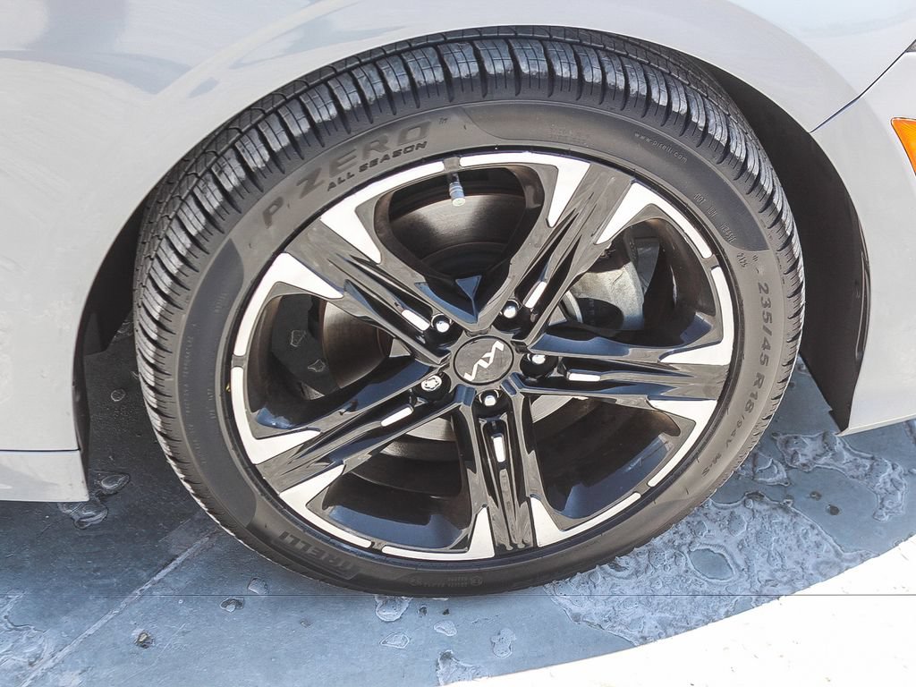 Used 2022 Kia K5 GT-Line AWD/4WD image 10