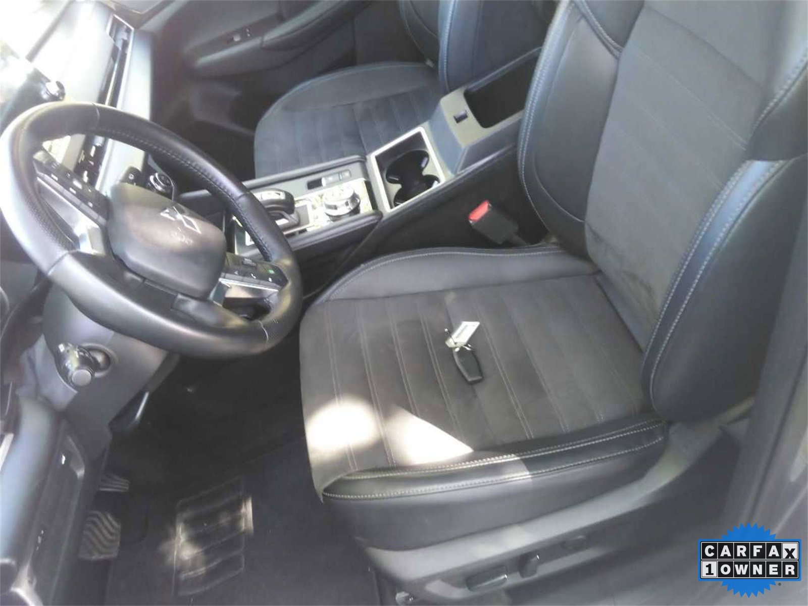 Used 2024 Mitsubishi Outlander SE image 4