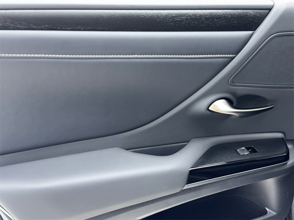 Used 2023 Lexus ES 350 w/ Premium Package image 40
