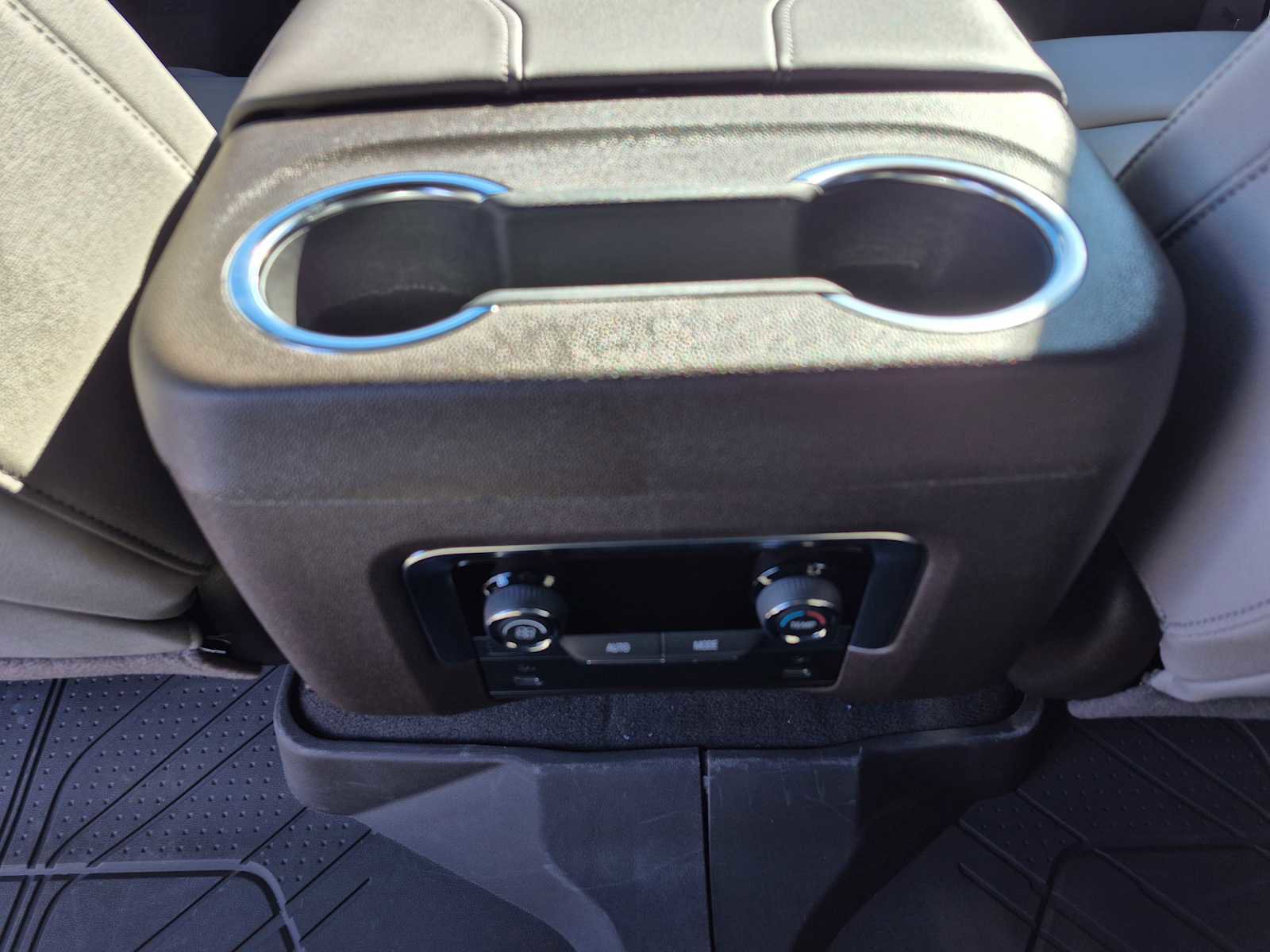 New 2026 Chevrolet Suburban LT w/ Comfort Package image 38