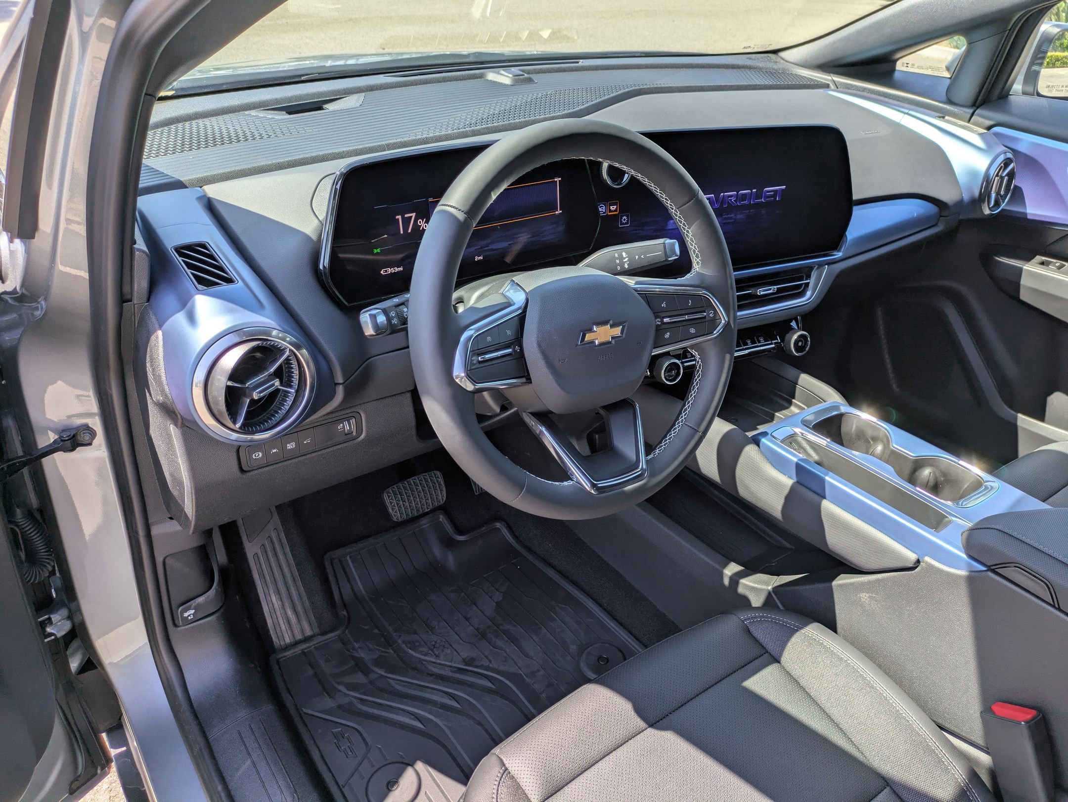 Used 2026 Chevrolet Equinox EV LT image 10