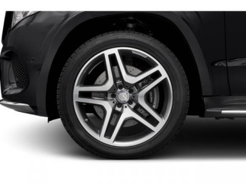 Used 2019 Mercedes-Benz GLS 550 4MATIC w/ Driver Assistance Package image 11