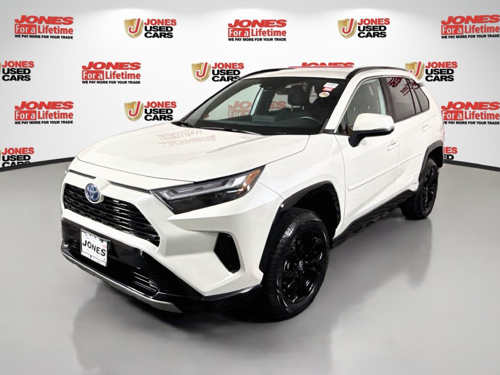 Certified 2022 Toyota RAV4 SE w/ SE Grade Weather Package AWD/4WD image 12