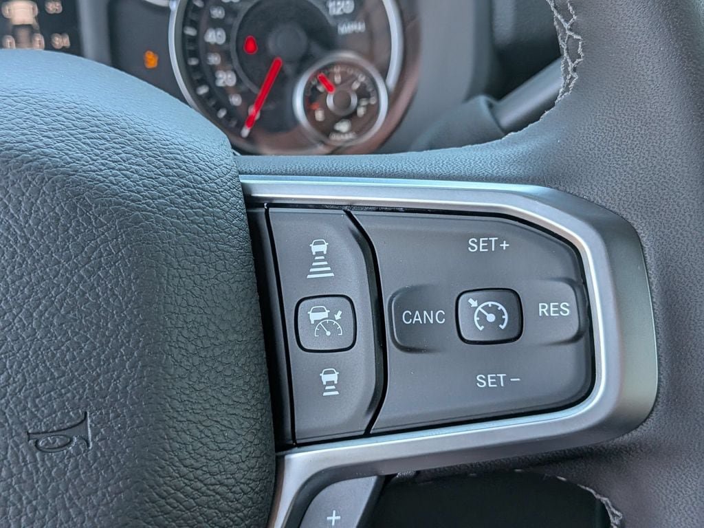 New 2026 RAM 2500 Big Horn AWD/4WD image 16