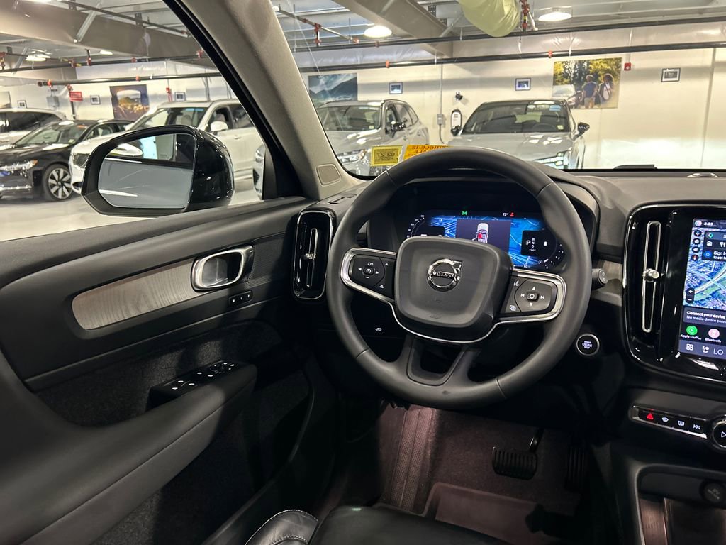 Certified 2023 Volvo XC40 B5 Plus w/ Protection Package Premier image 25
