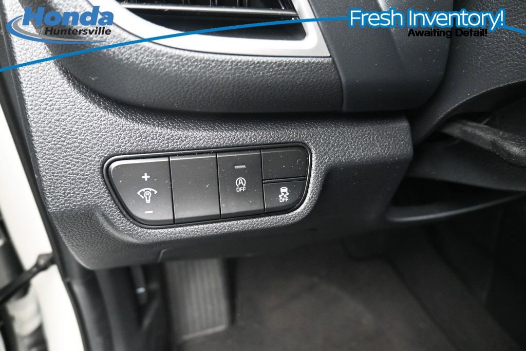 Used 2025 Kia Seltos EX FWD image 16