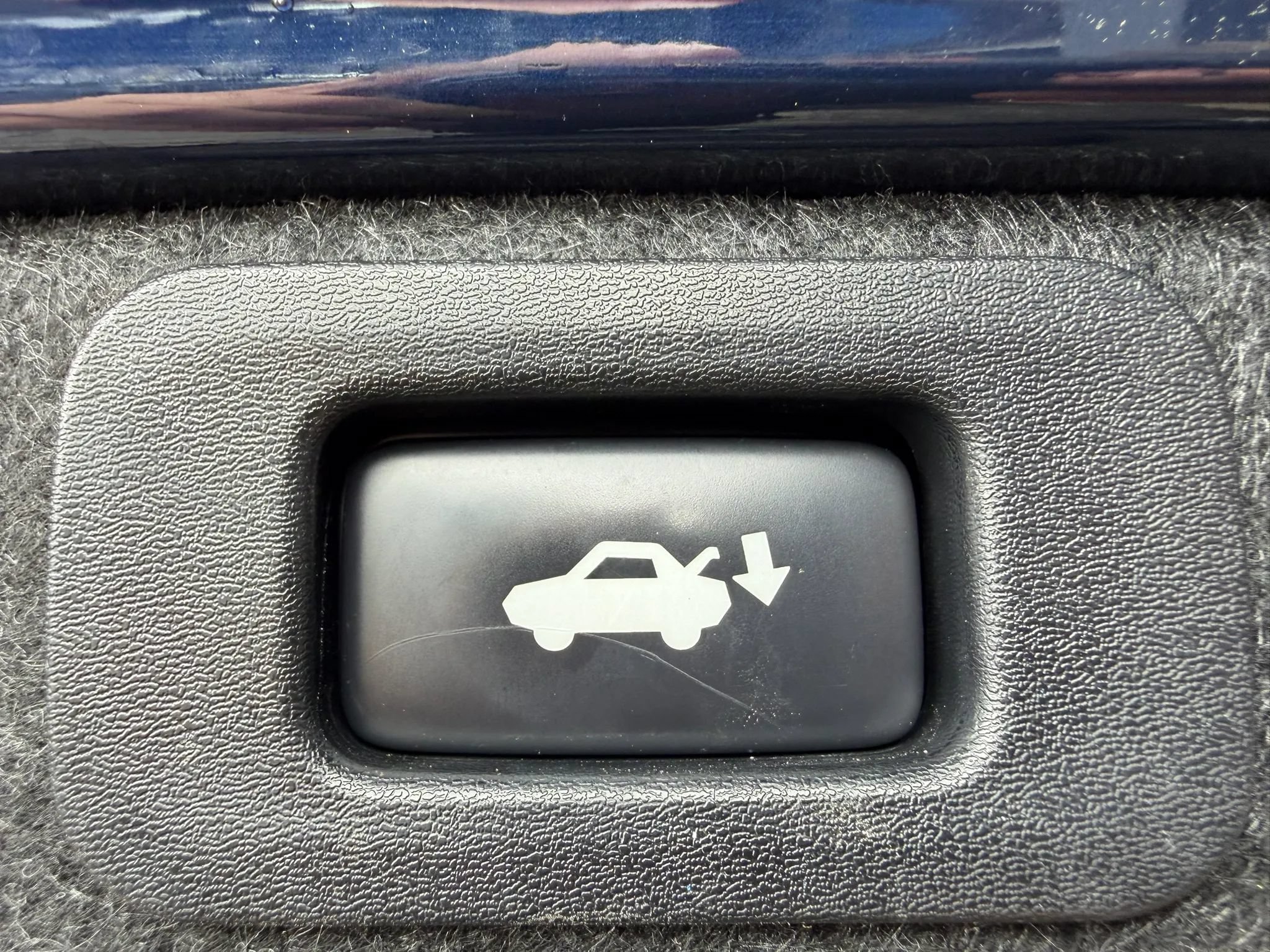 Used 2014 Lexus ES 300h w/ Luxury Package w/Bamboo Trim FWD image 27