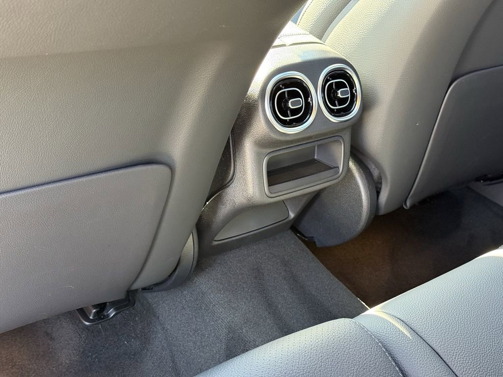 New 2026 Mercedes-Benz GLC 300 4MATIC image 12