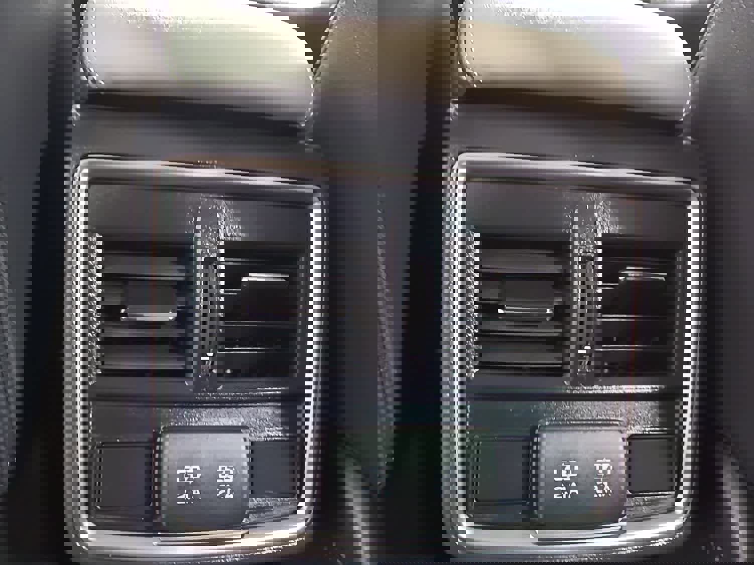 Used 2020 Subaru Forester Limited image 27