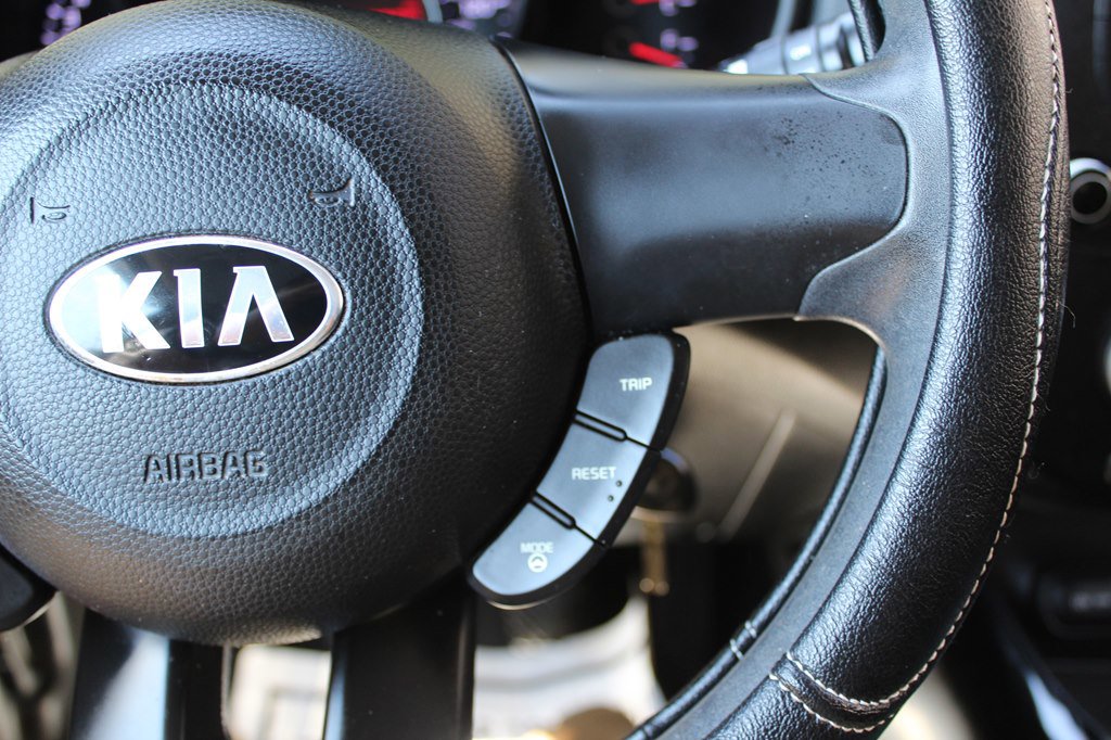 Used 2015 Kia Soul image 40