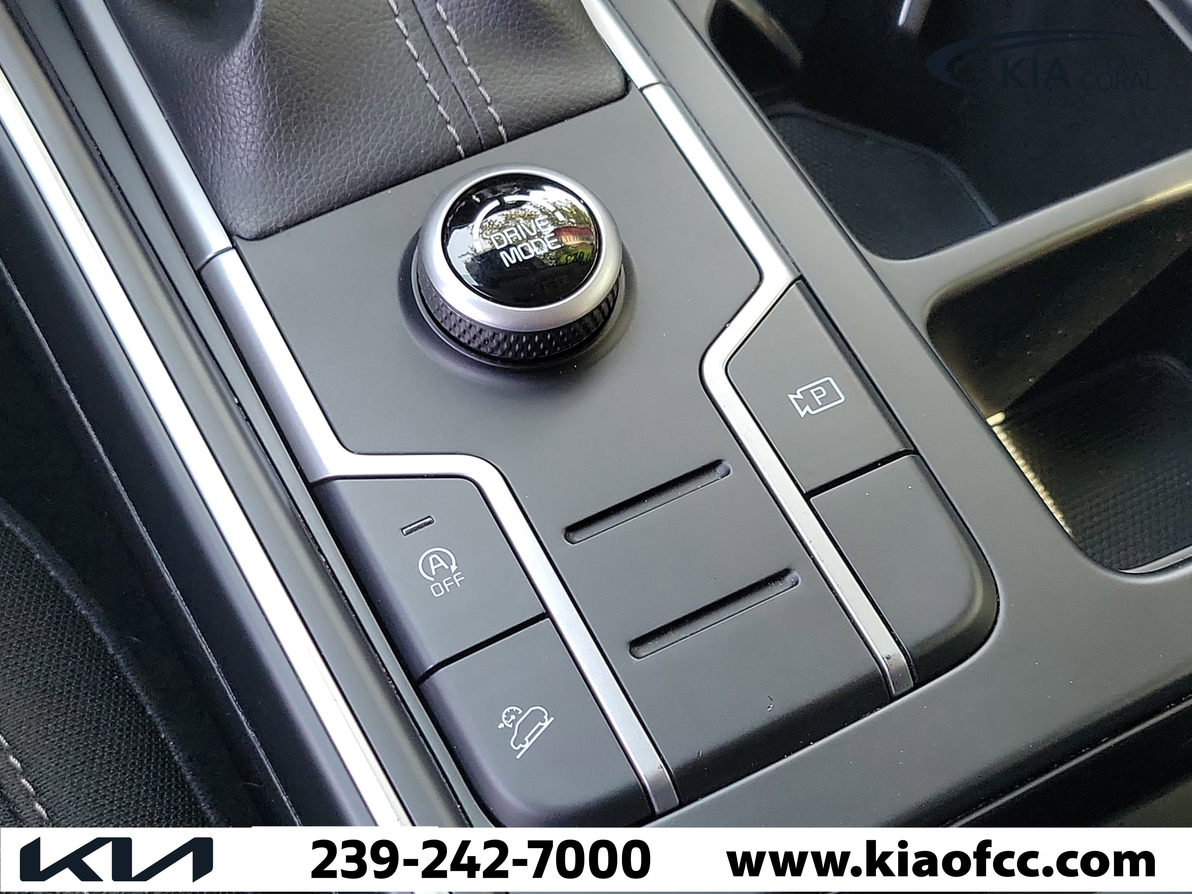 Certified 2023 Kia Sorento LX FWD image 29