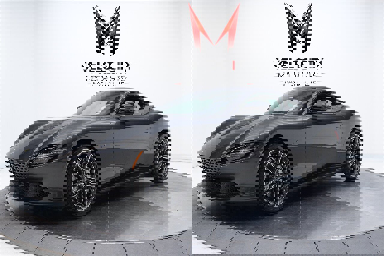 Used 2021 Ferrari Roma image 2