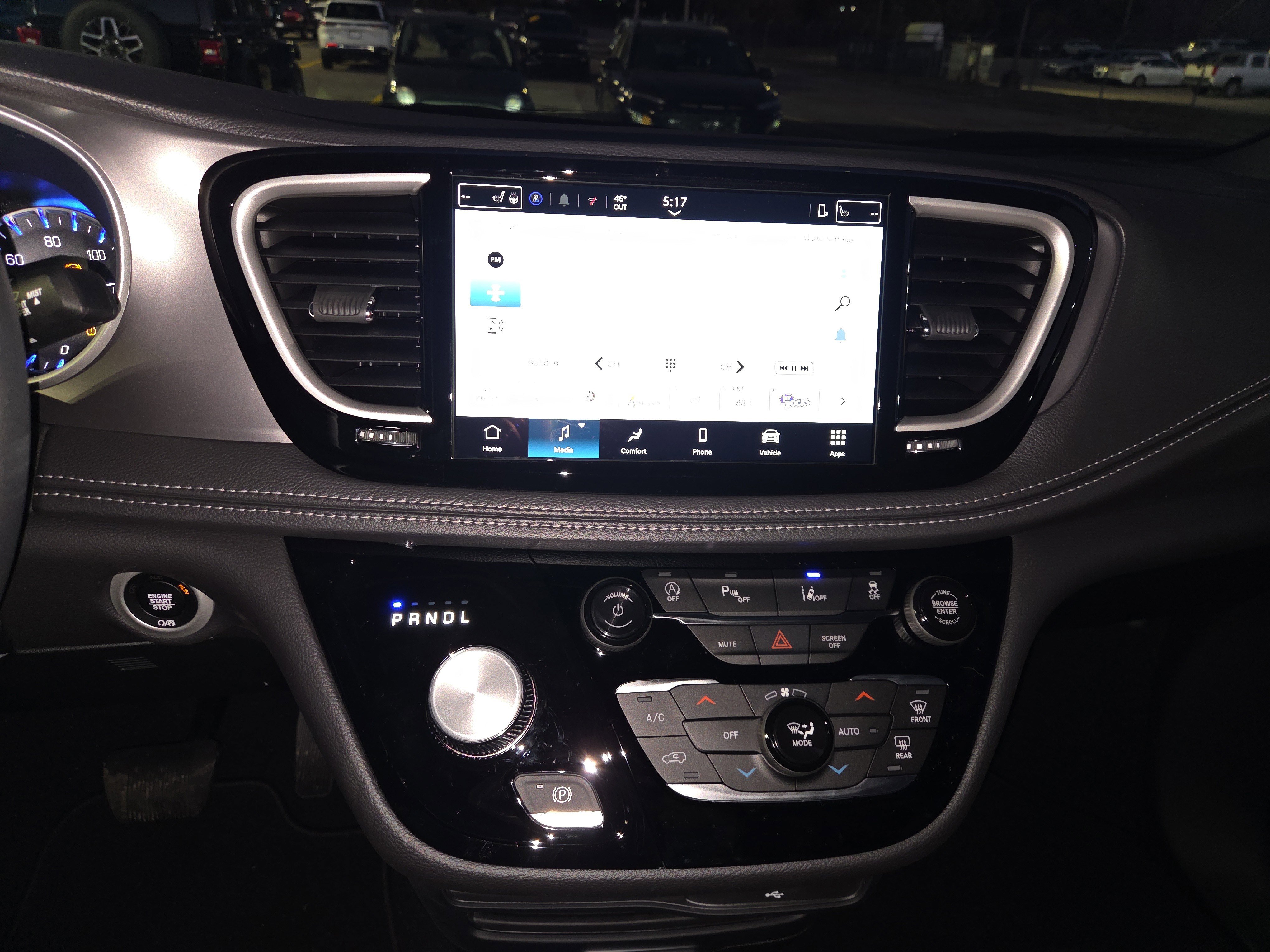 New 2026 Chrysler Pacifica Select FWD image 11