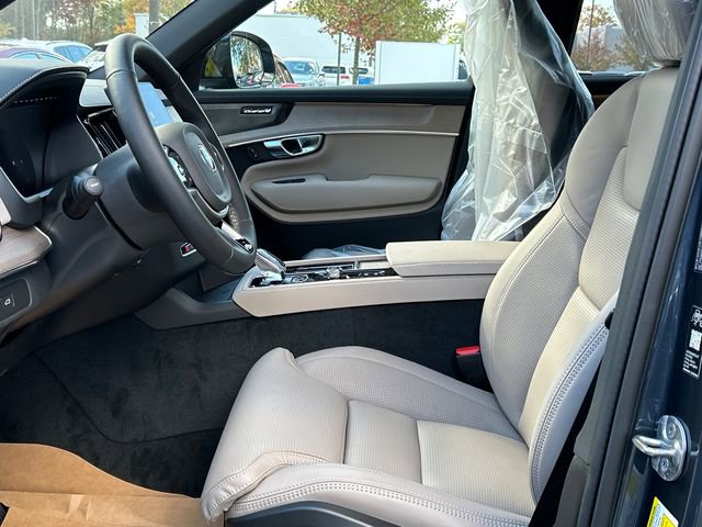 New 2026 Volvo XC90 B6 Ultra w/ Protection Package image 10