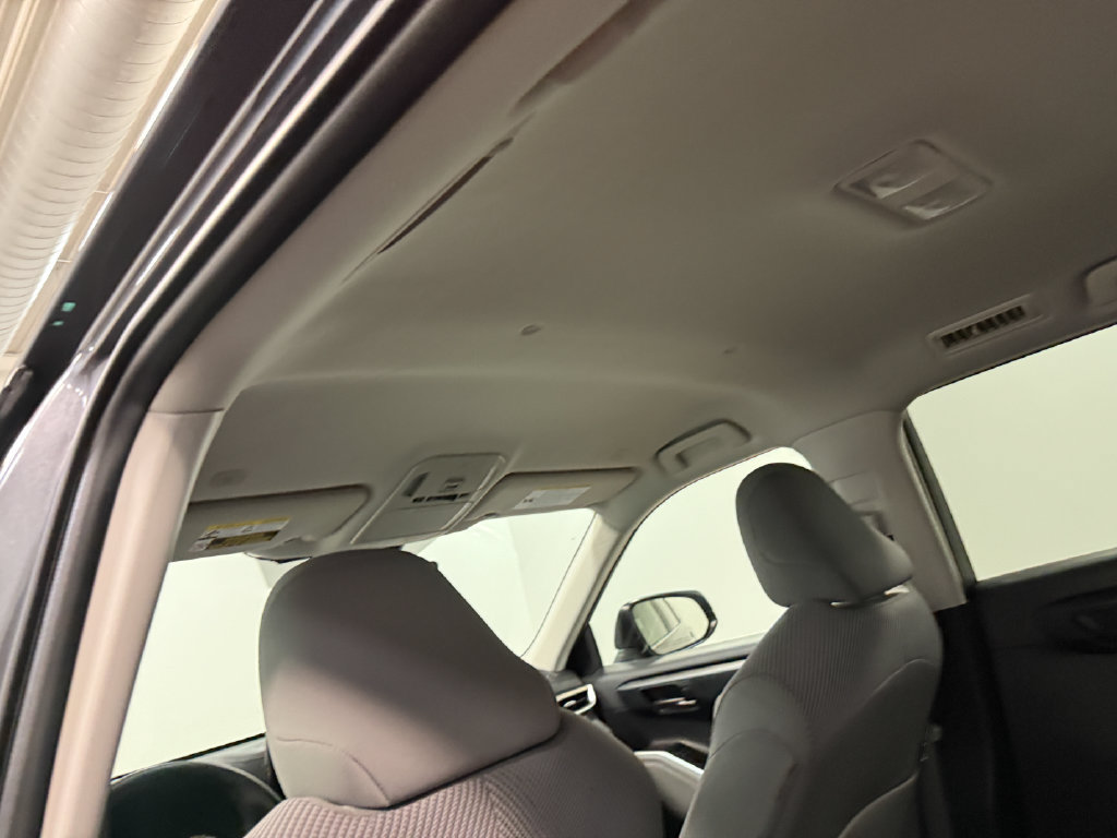 Used 2023 Toyota Highlander L FWD image 11