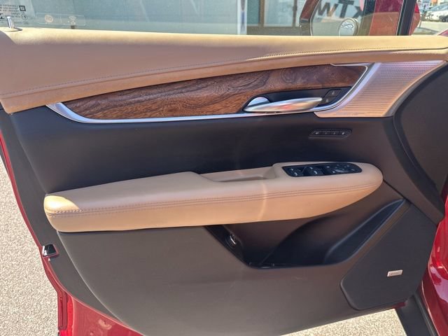 Used 2021 Cadillac XT5 Premium Luxury w/ Platinum Package AWD/4WD image 30