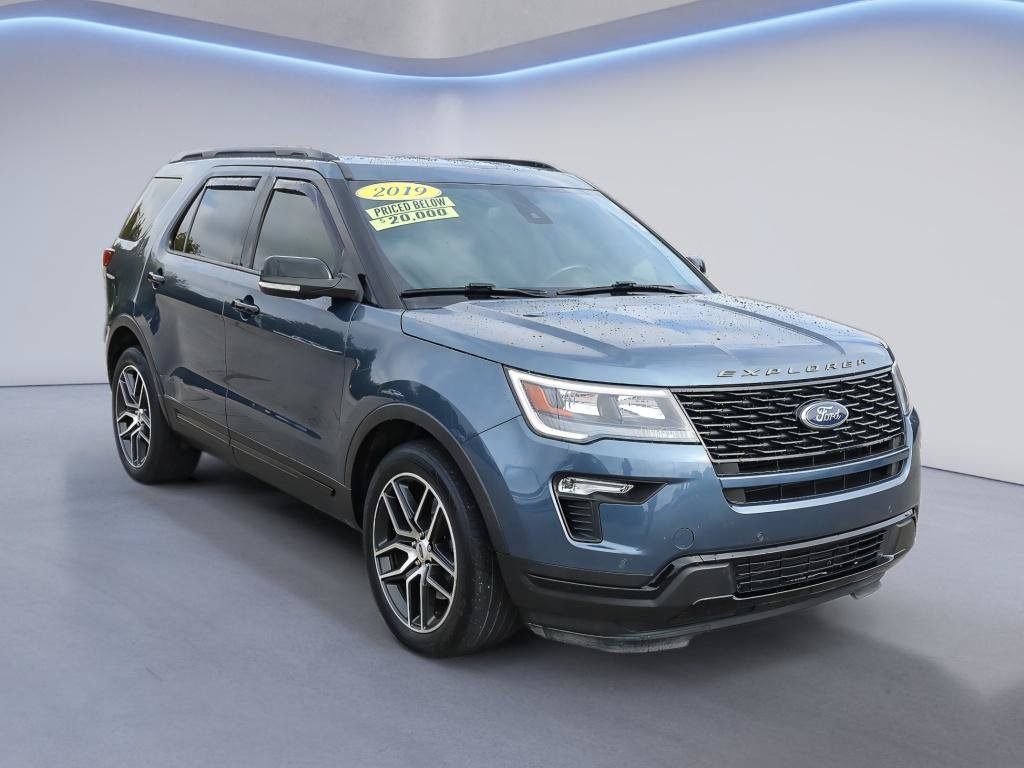 Used 2019 Ford Explorer Sport w/ Ford Safe & Smart Package AWD/4WD image 11