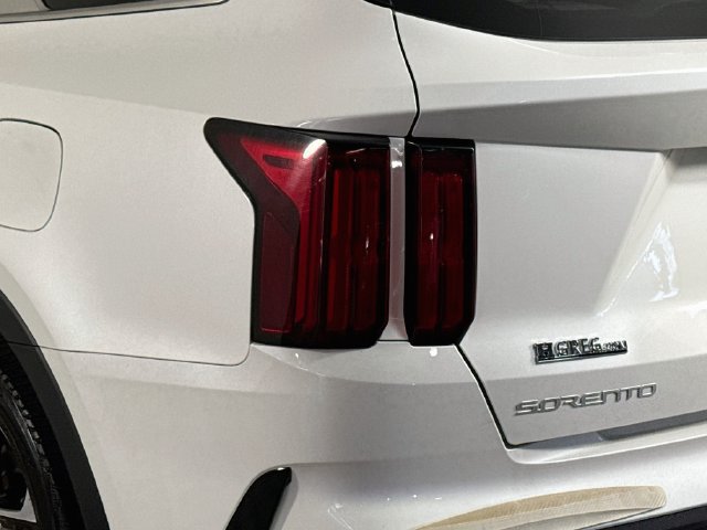 Used 2023 Kia Sorento SX Prestige w/ Panoramic Sunroof Package AWD/4WD image 35