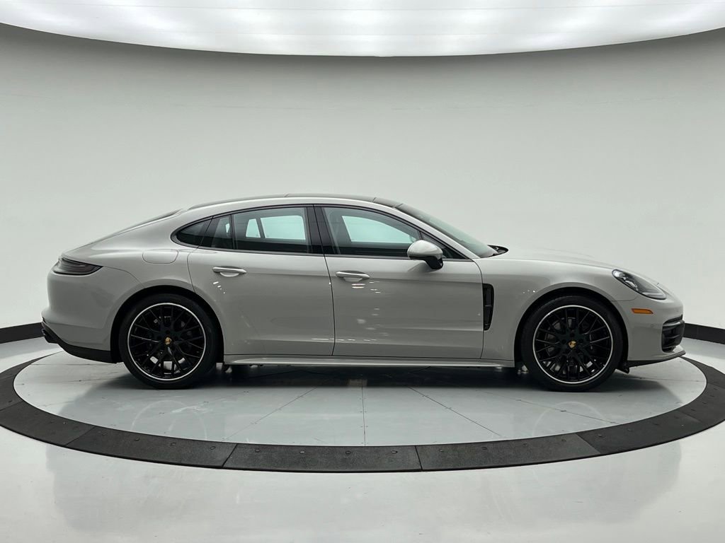 Used 2023 Porsche Panamera image 8