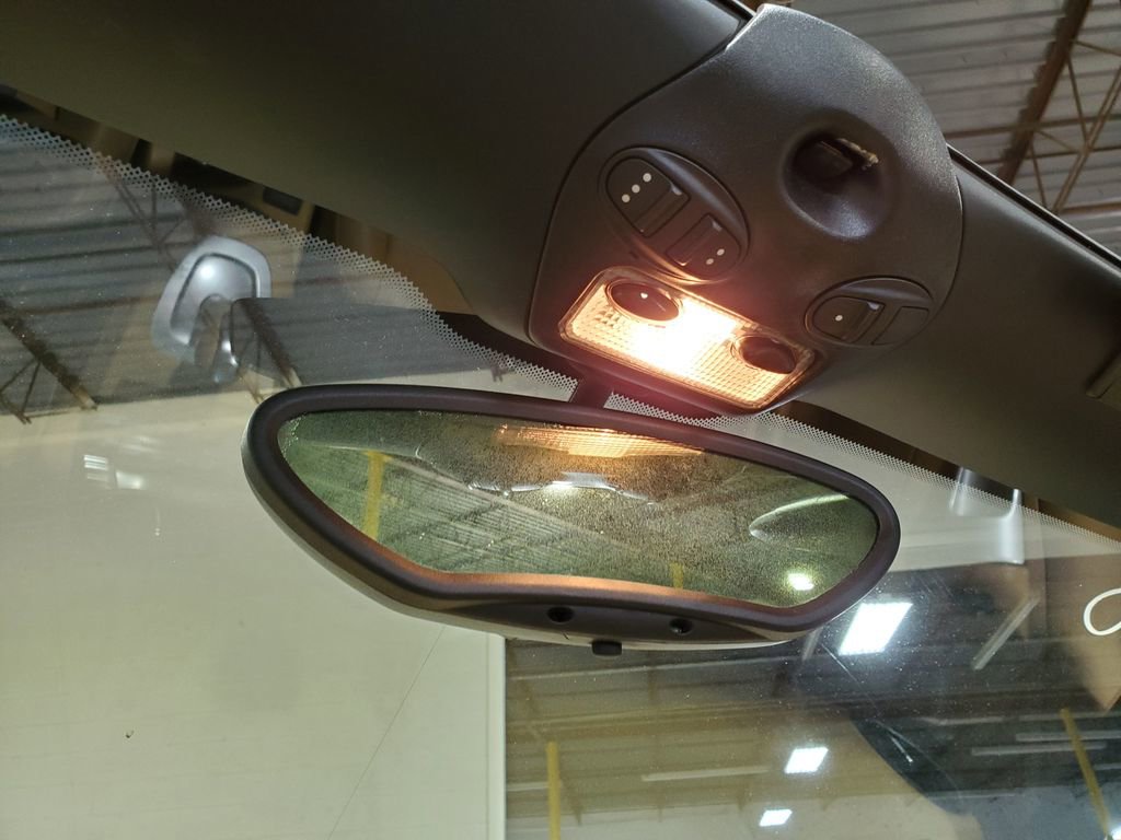 Used 2011 Porsche Boxster image 26