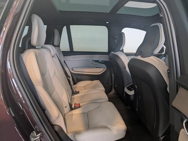 New 2026 Volvo XC90 B5 Core AWD/4WD image 28