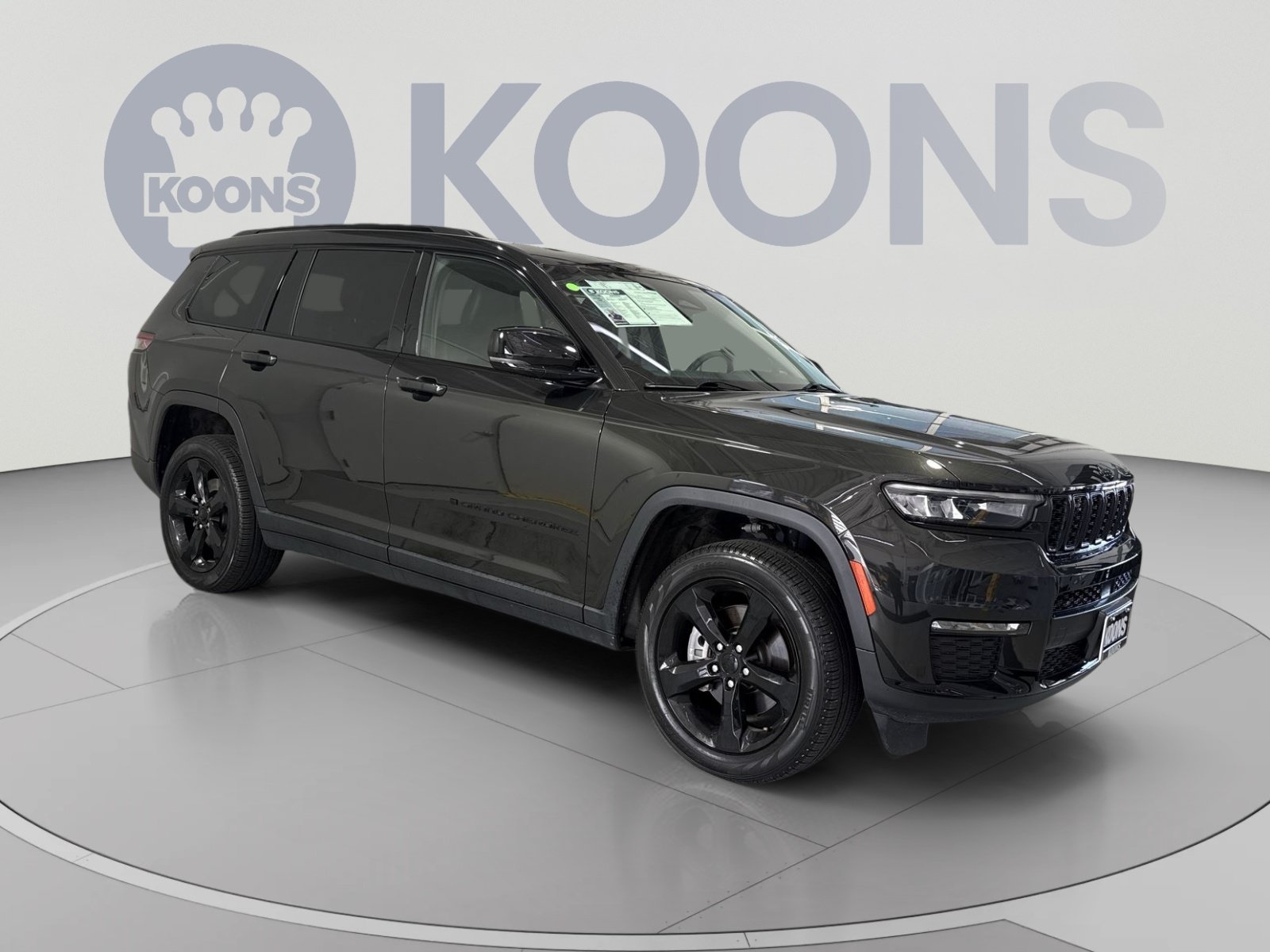 Used 2024 Jeep Grand Cherokee L Limited w/ Black Appearance Package AWD/4WD image 2