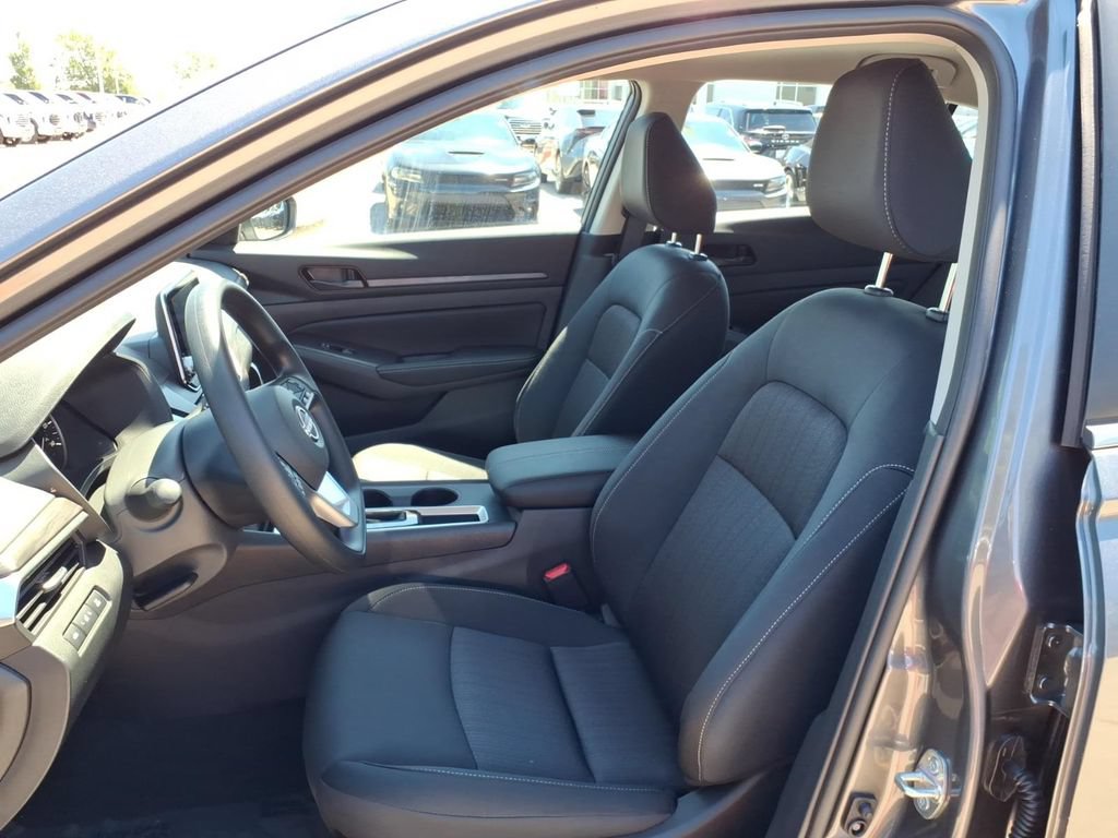 New 2026 Nissan Altima 2.5 SV FWD image 12