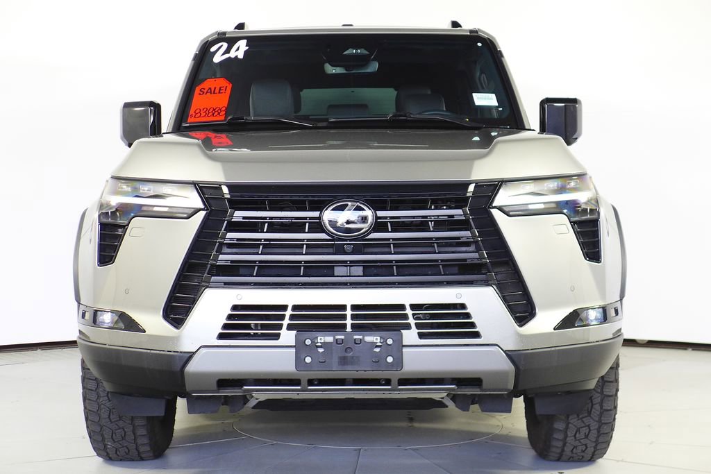 Used 2024 Lexus GX 550 image 3
