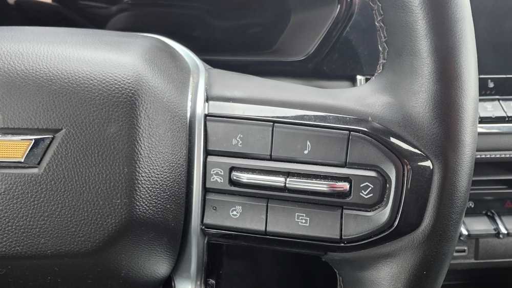 Used 2024 Chevrolet Colorado LT w/ LT Convenience Package III RWD image 12