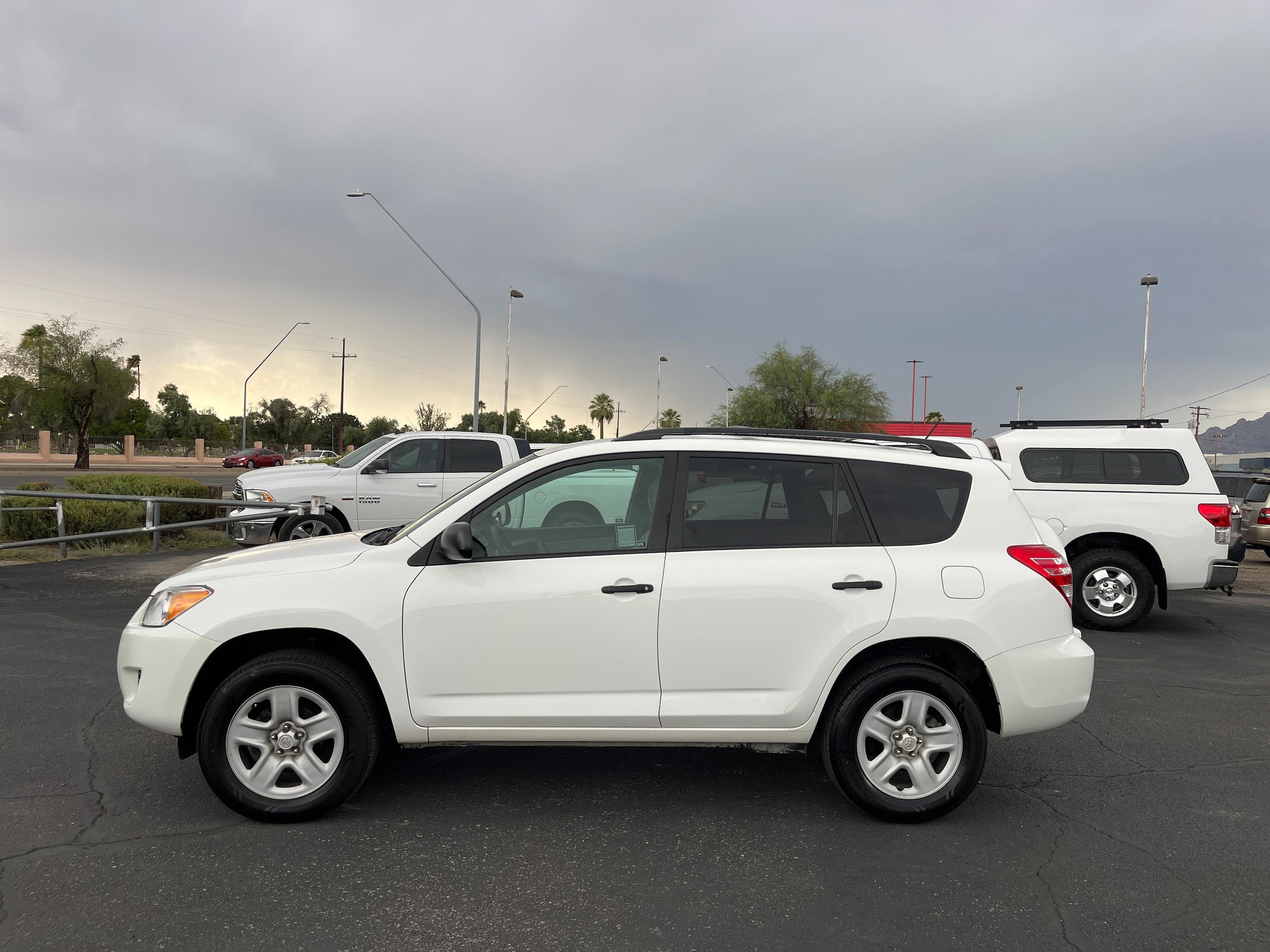 Used 2012 Toyota RAV4 FWD w/ Value Pkg image 2