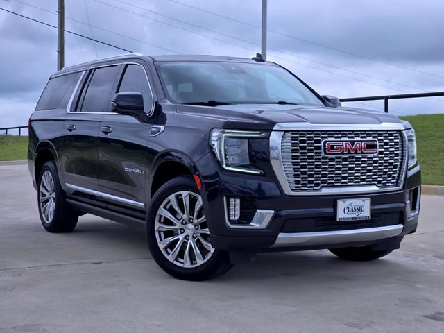Used 2023 GMC Yukon XL Denali AWD/4WD image 1